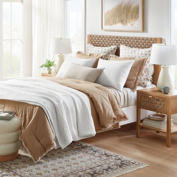 King+ Waffle Matelasse Quilt White - Threshold des White - Picture 2 of 4